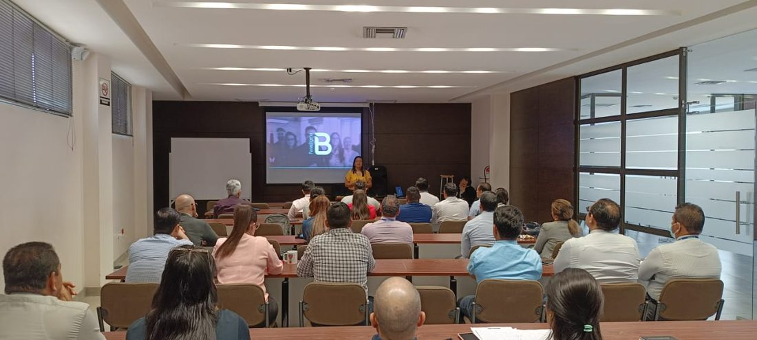 Paradigma B con una organización cliente
